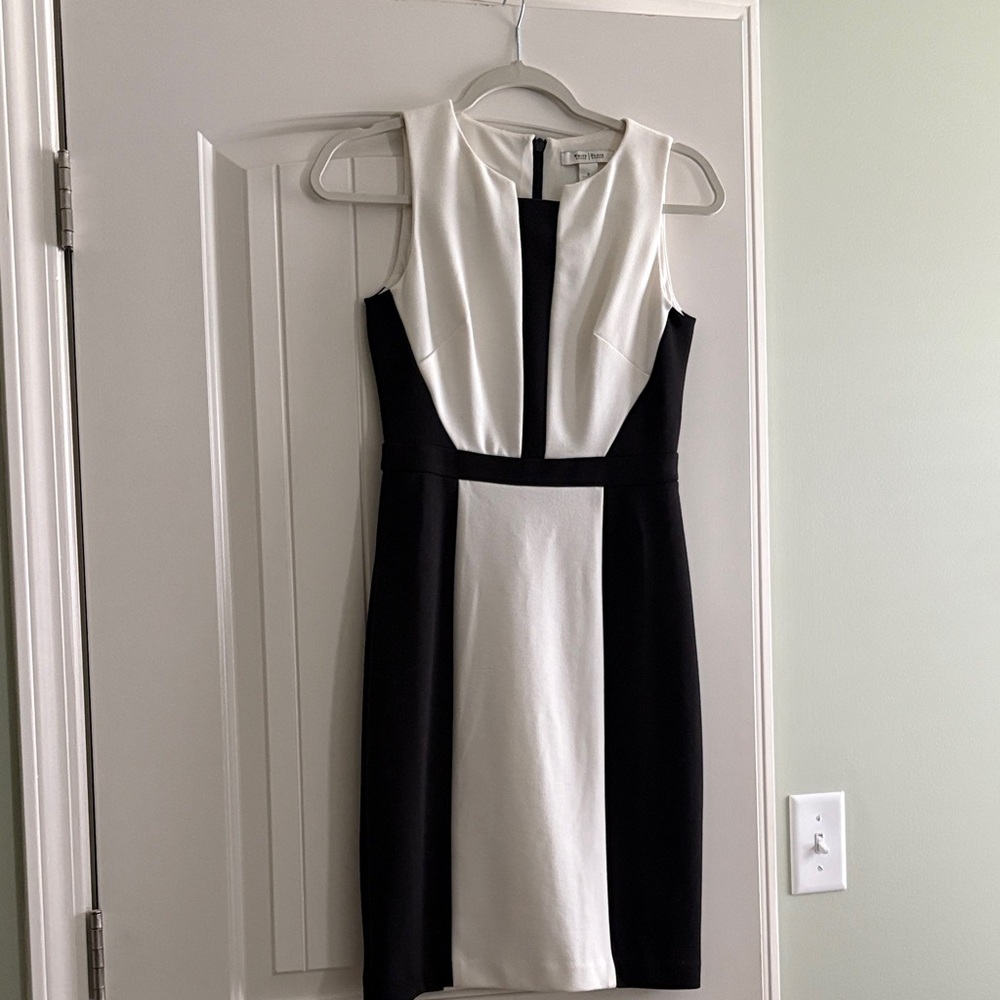 White House Black Market Black and White Sleeveless Dress
